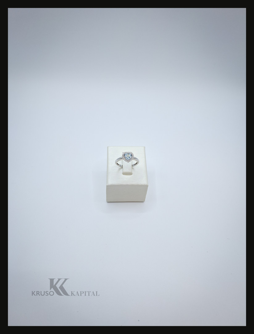 Anello a firma Comete oro pietra diamantini 