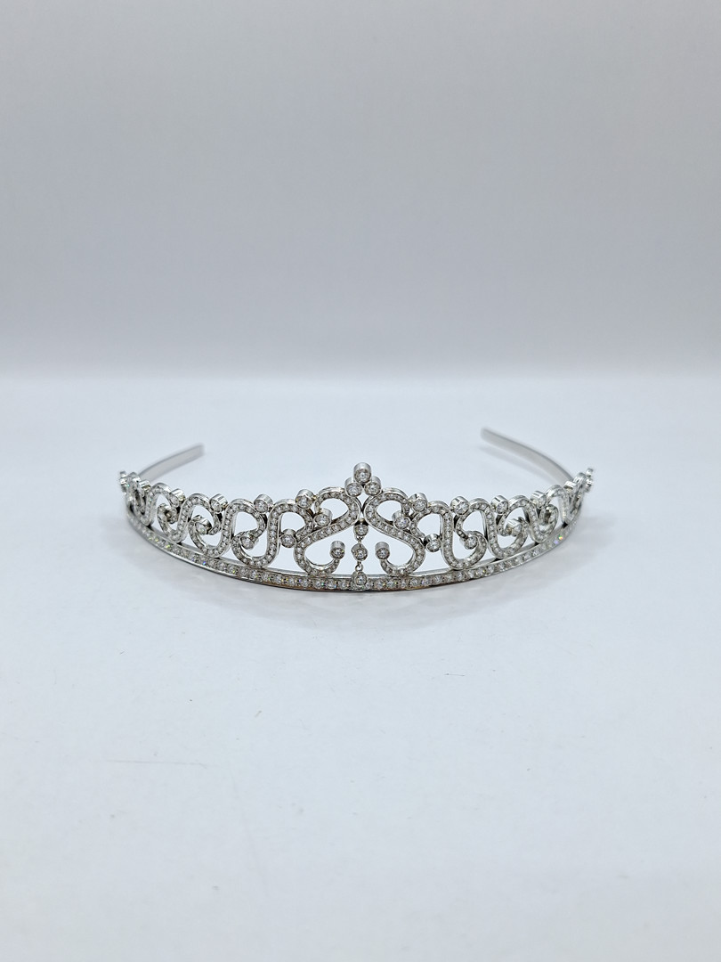 Diadema in oro con diamanti