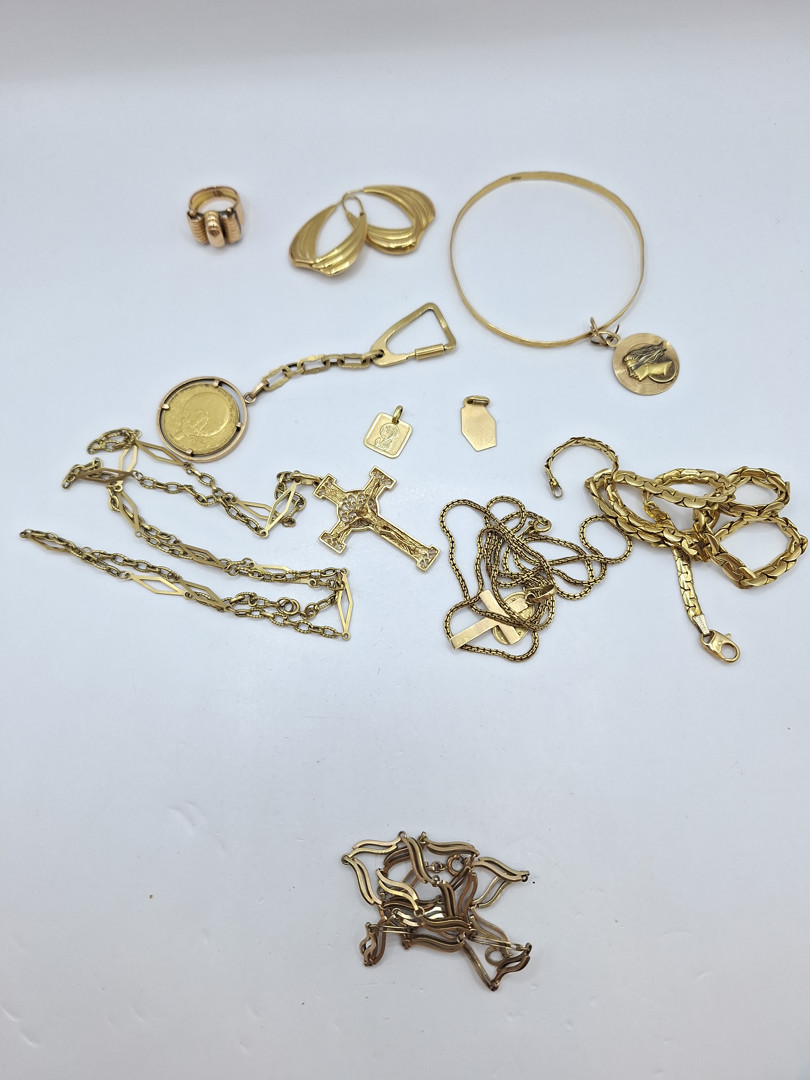 Vari oggetti oro 