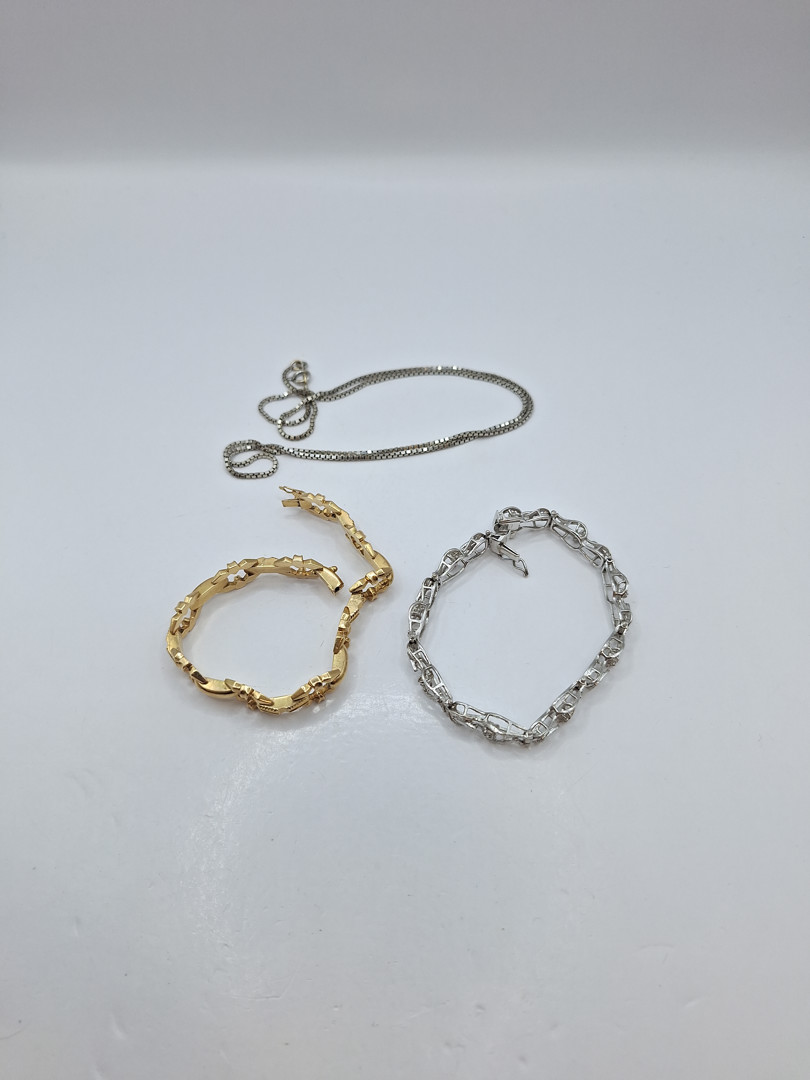 Collana e due bracciali oro 