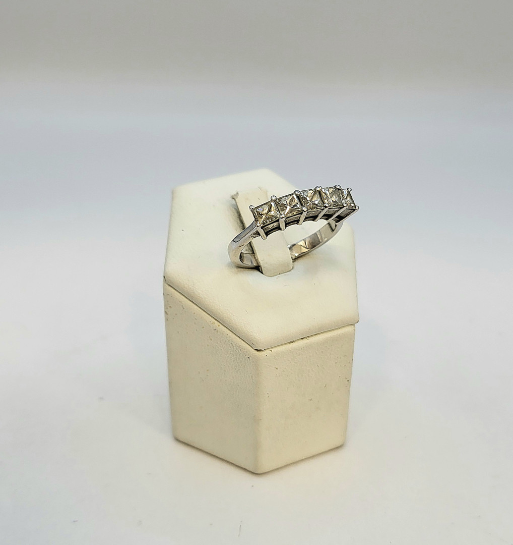 Anello oro diamanti