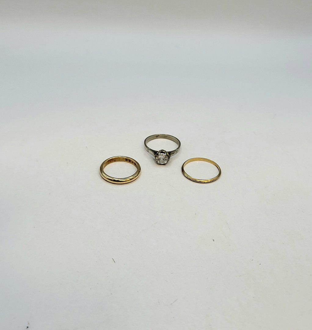 Tre anelli oro diamante