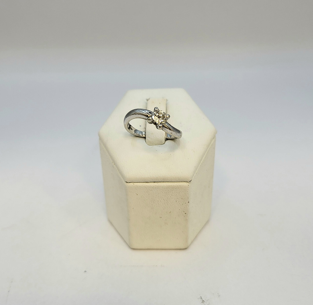 Anello oro diamante