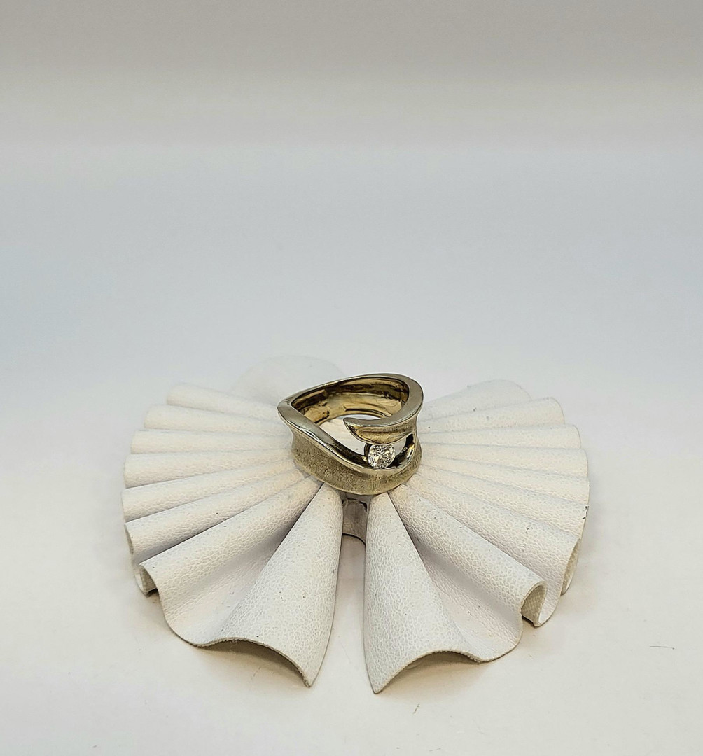 Anello oro diamantino