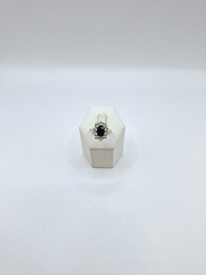 Anello oro pietra diamantini