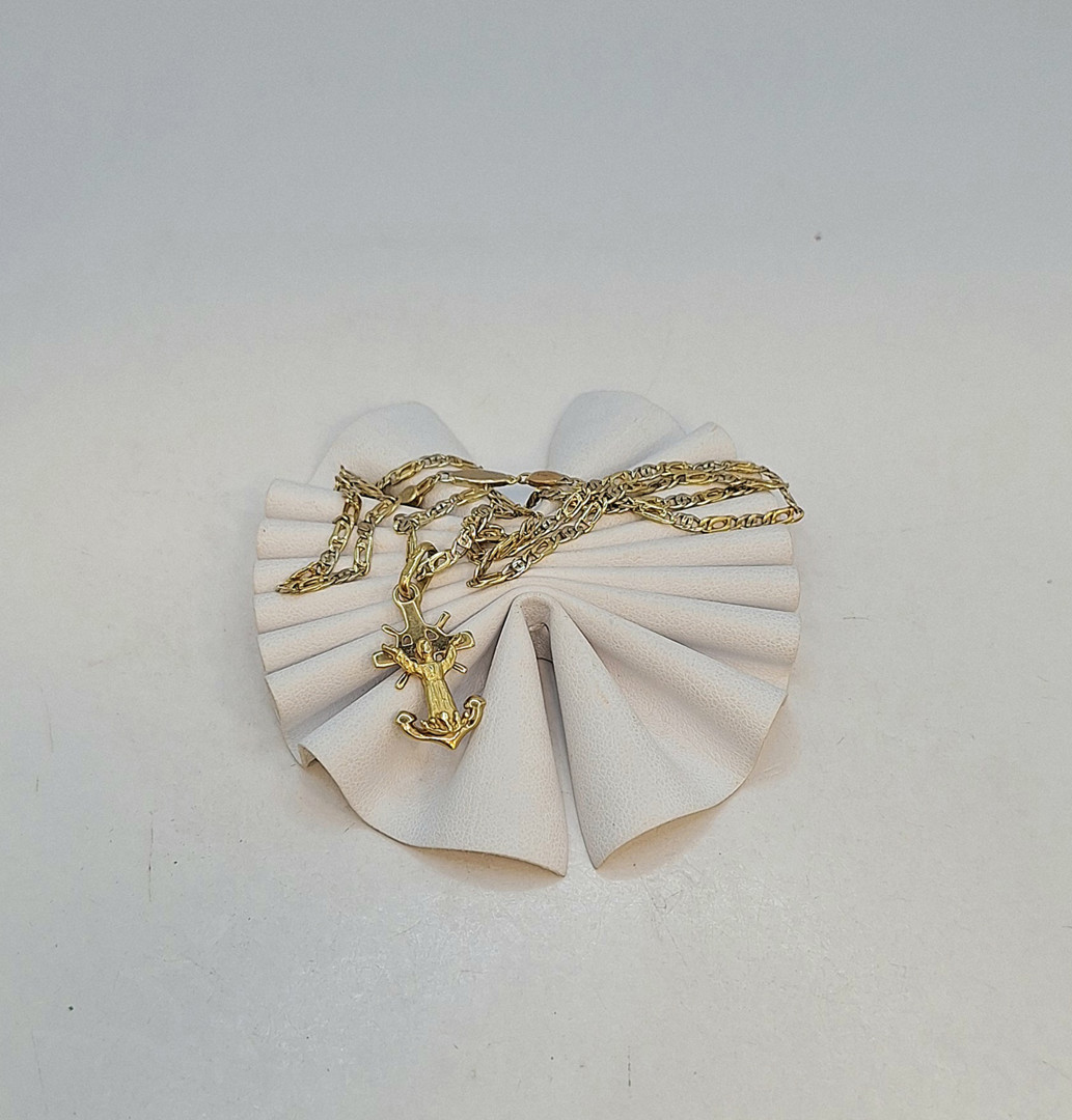 Catena e ciondolo oro