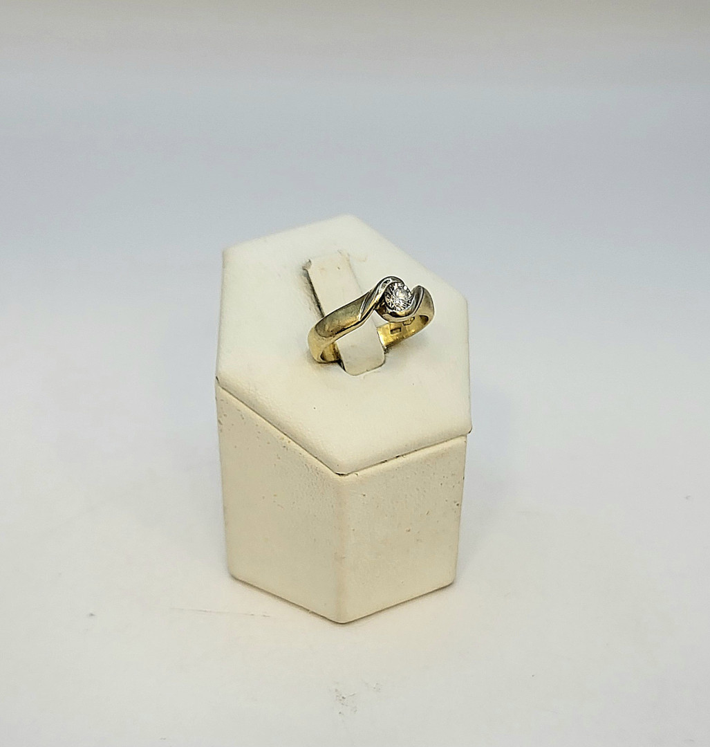 Anello oro diamante
