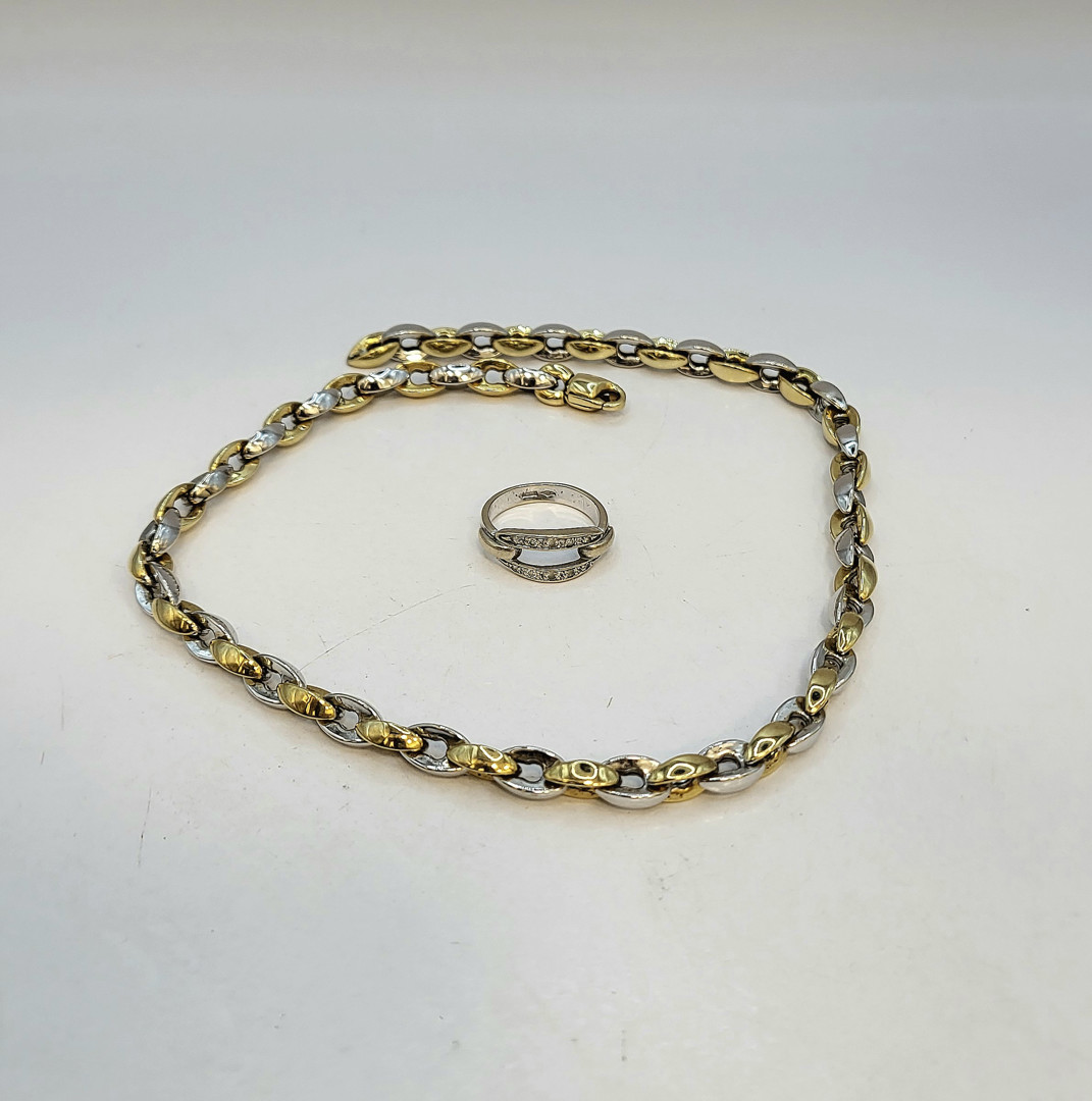 Collana e anello oro pietre