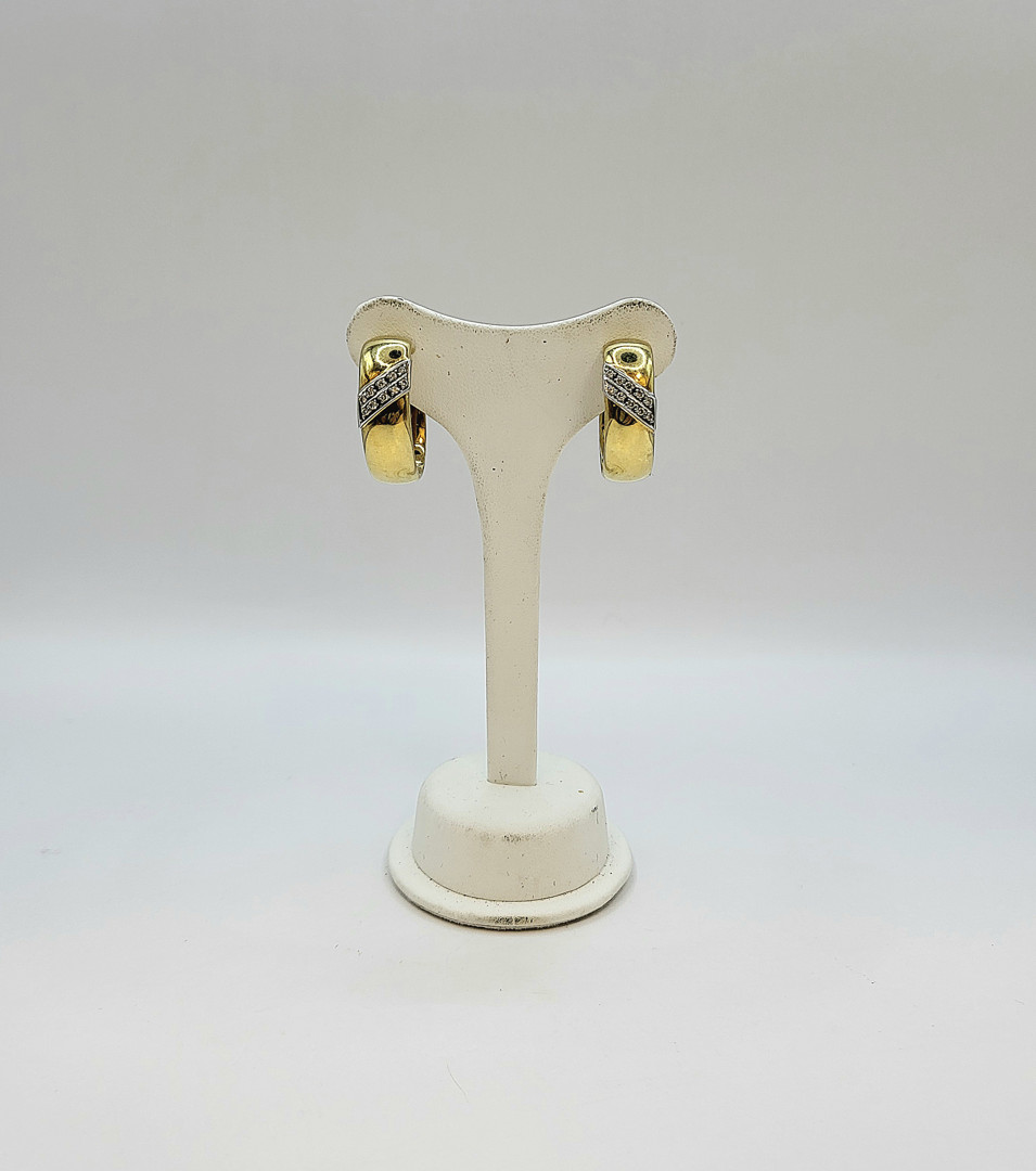 Paio orecchini oro diamanti