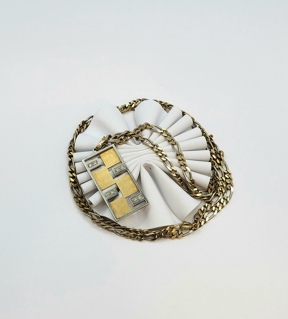 Catena e ciondolo oro diamanti