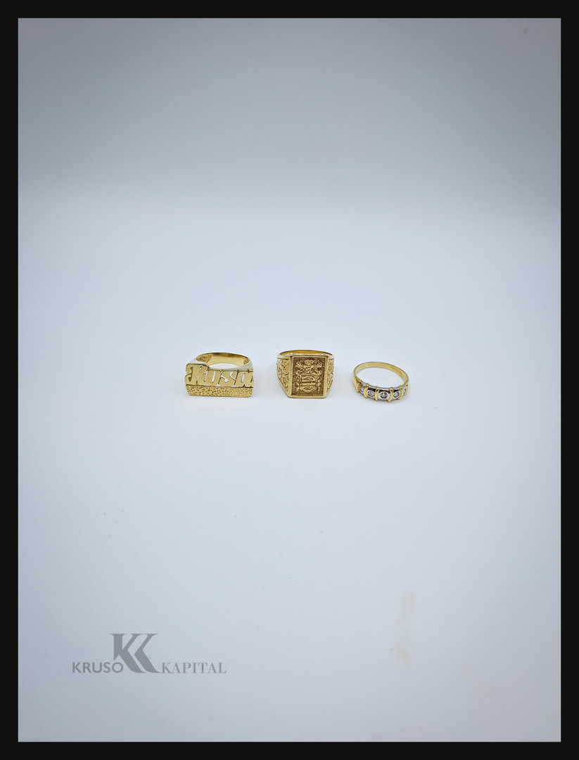 Tre anelli oro diamanti