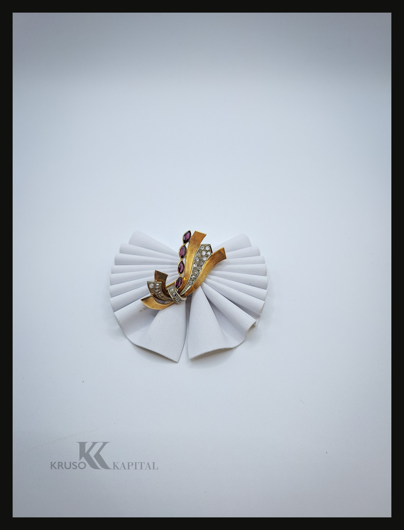 Spilla oro con pietre e diamanti 