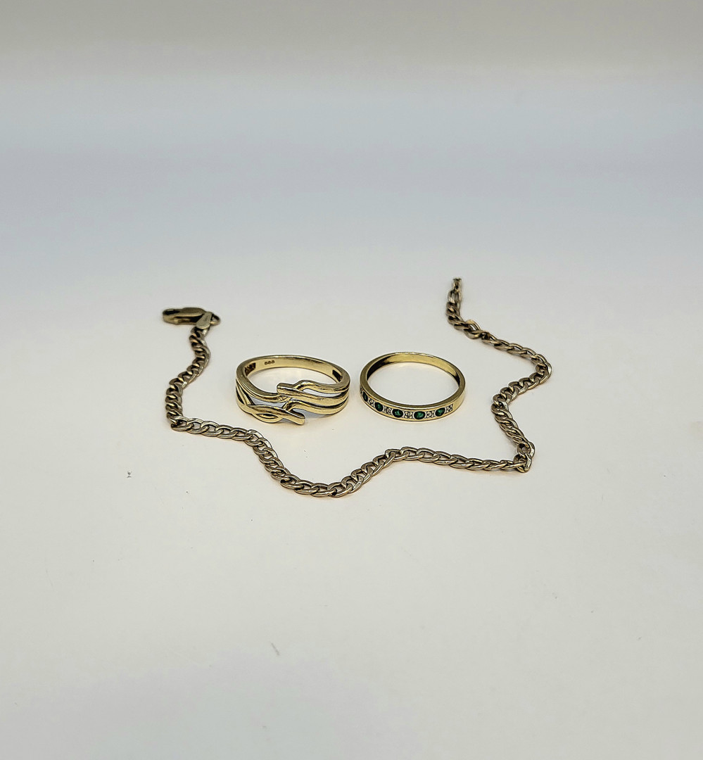 2 anelli e bracciale oro pietre