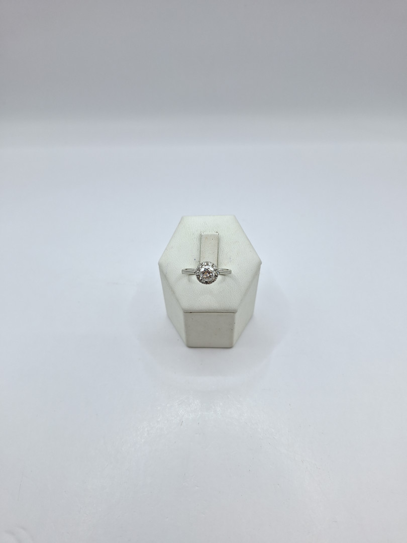 Anello oro diamanti e diamantini