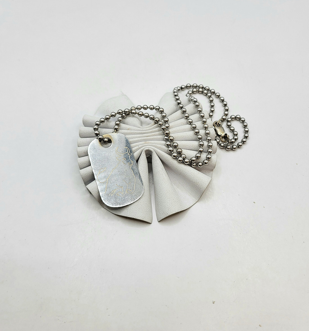 Collana e ciondolo oro