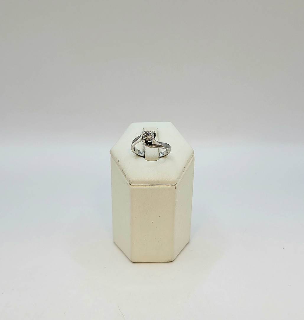 Anello oro diamante
