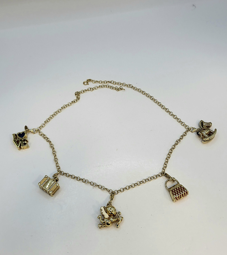 Collana con ciondoli oro