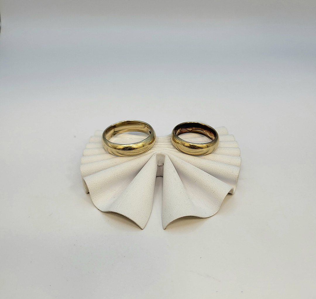 Due anelli oro 