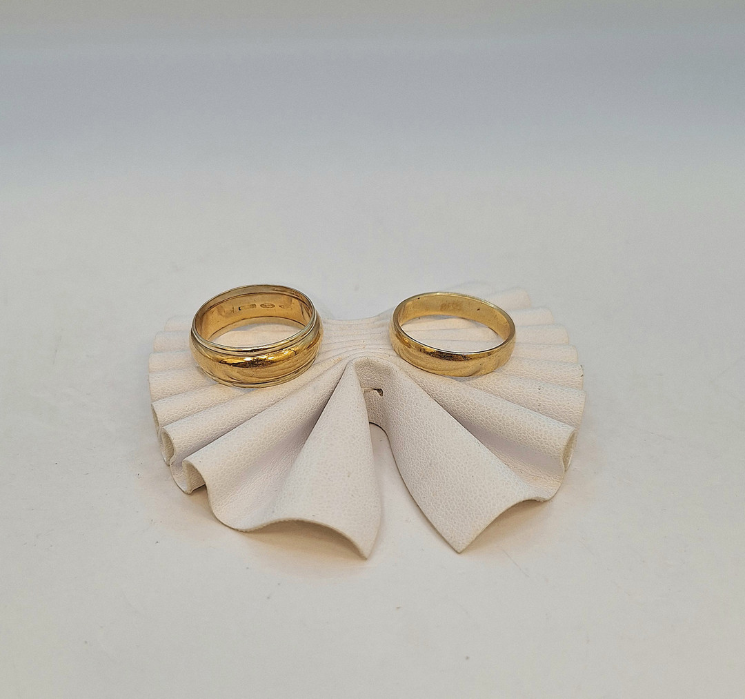 Due anelli oro 