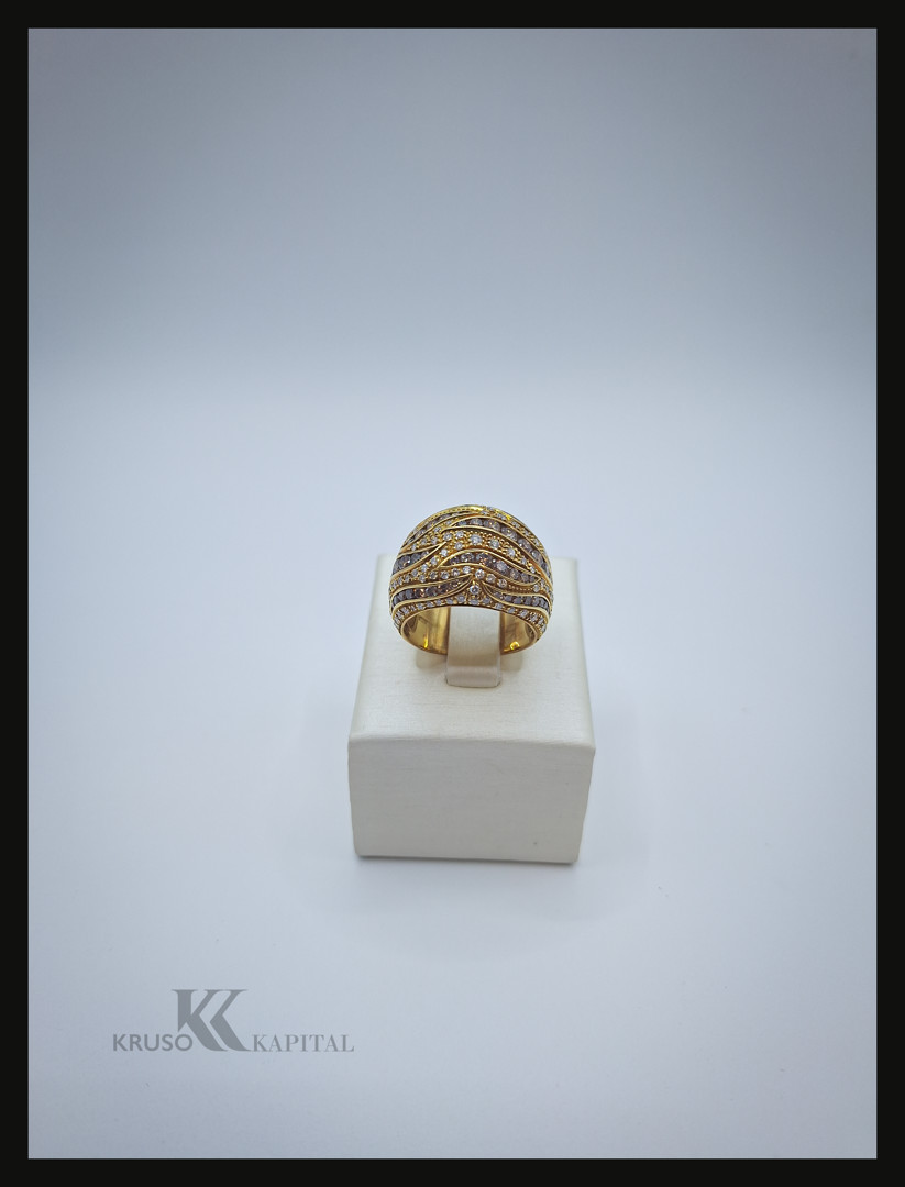 Anello a firma Damiani oro diamanti 