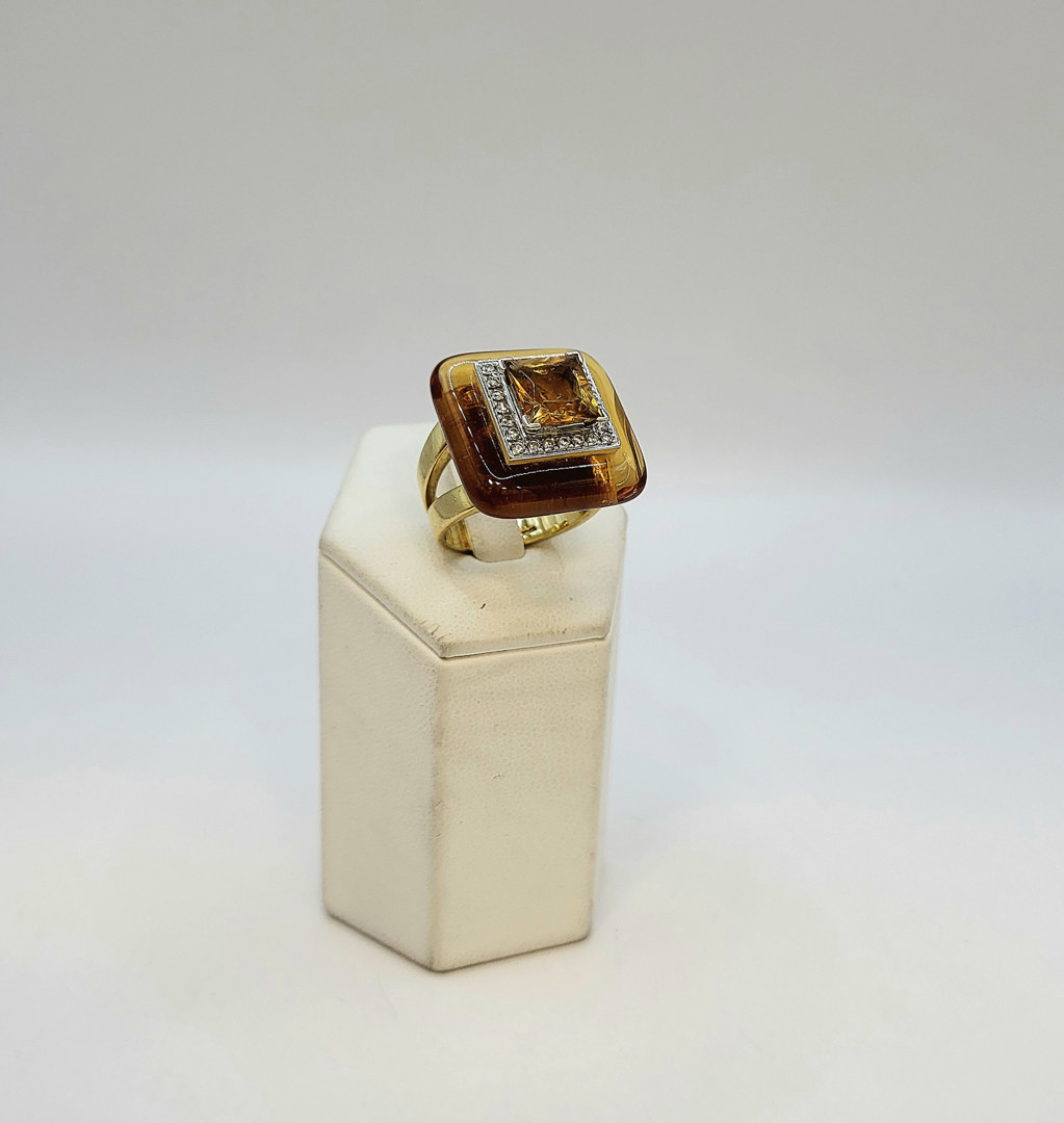 Anello oro diamanti pietre