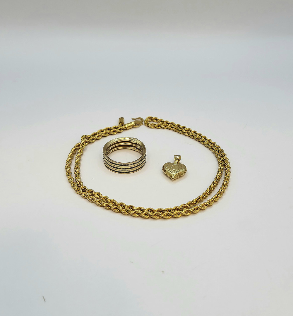 Collana anello ciondolo oro