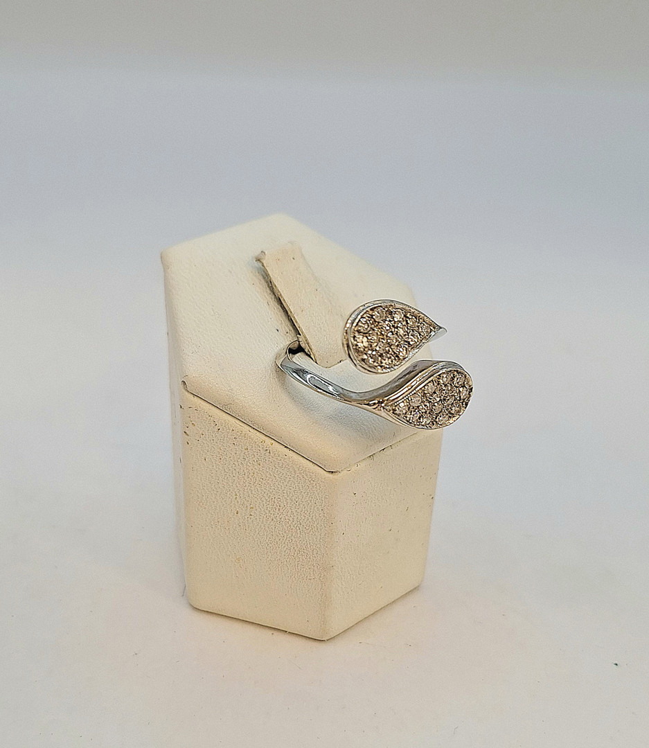 Anello oro diamantini