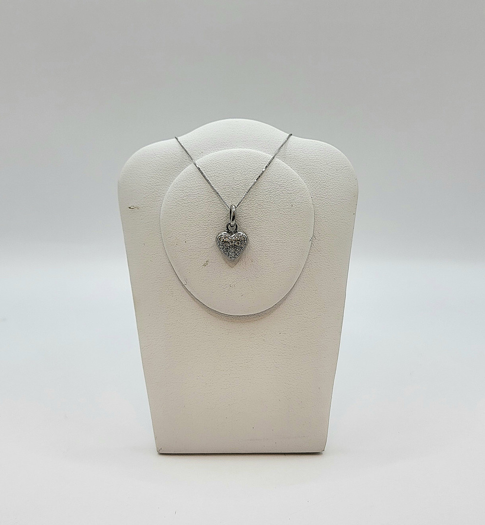 Catenina e ciondolo oro pietre