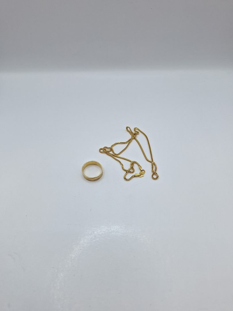 Collana e anello in oro 