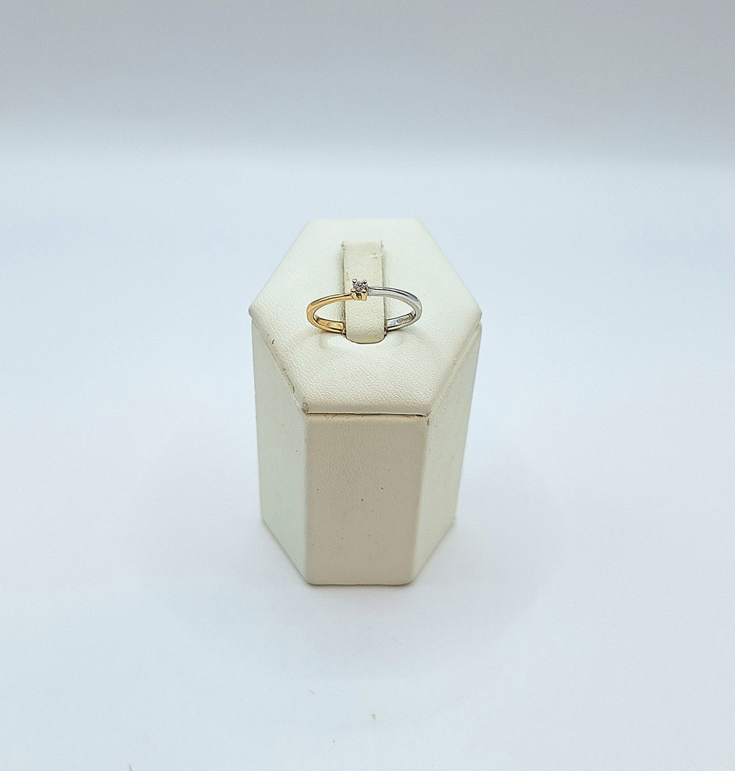 Anello oro diamantino