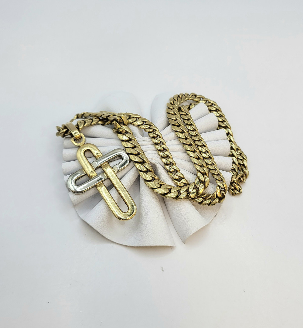 Collana e ciondolo oro