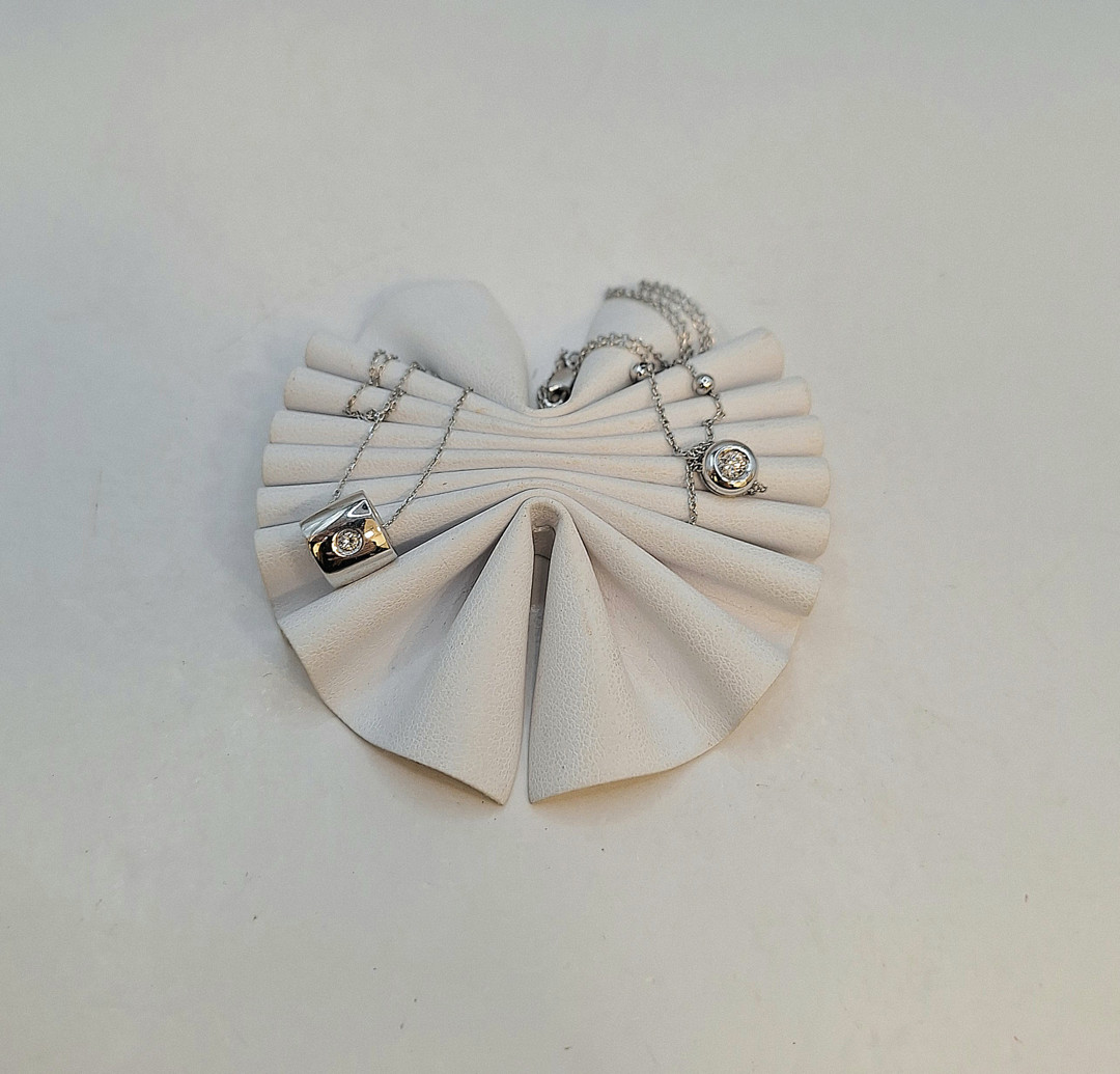 Due collane oro diamantini