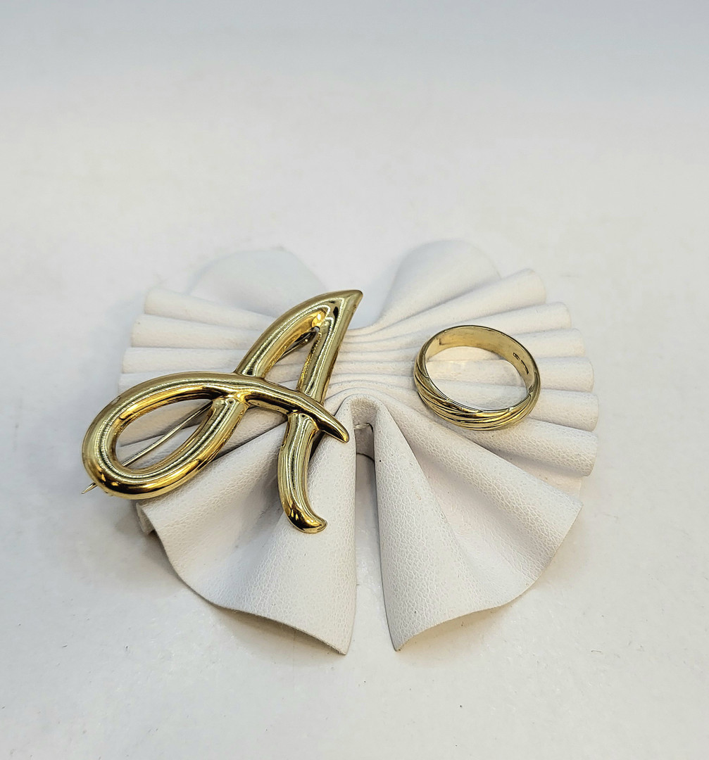 Spilla e anello oro