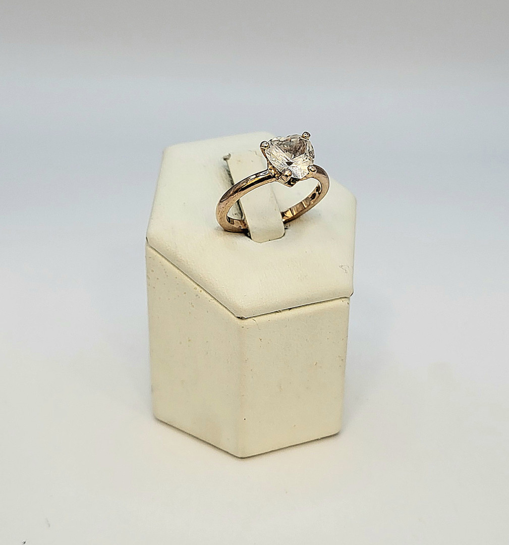 Anello oro pietra a firma Dodo