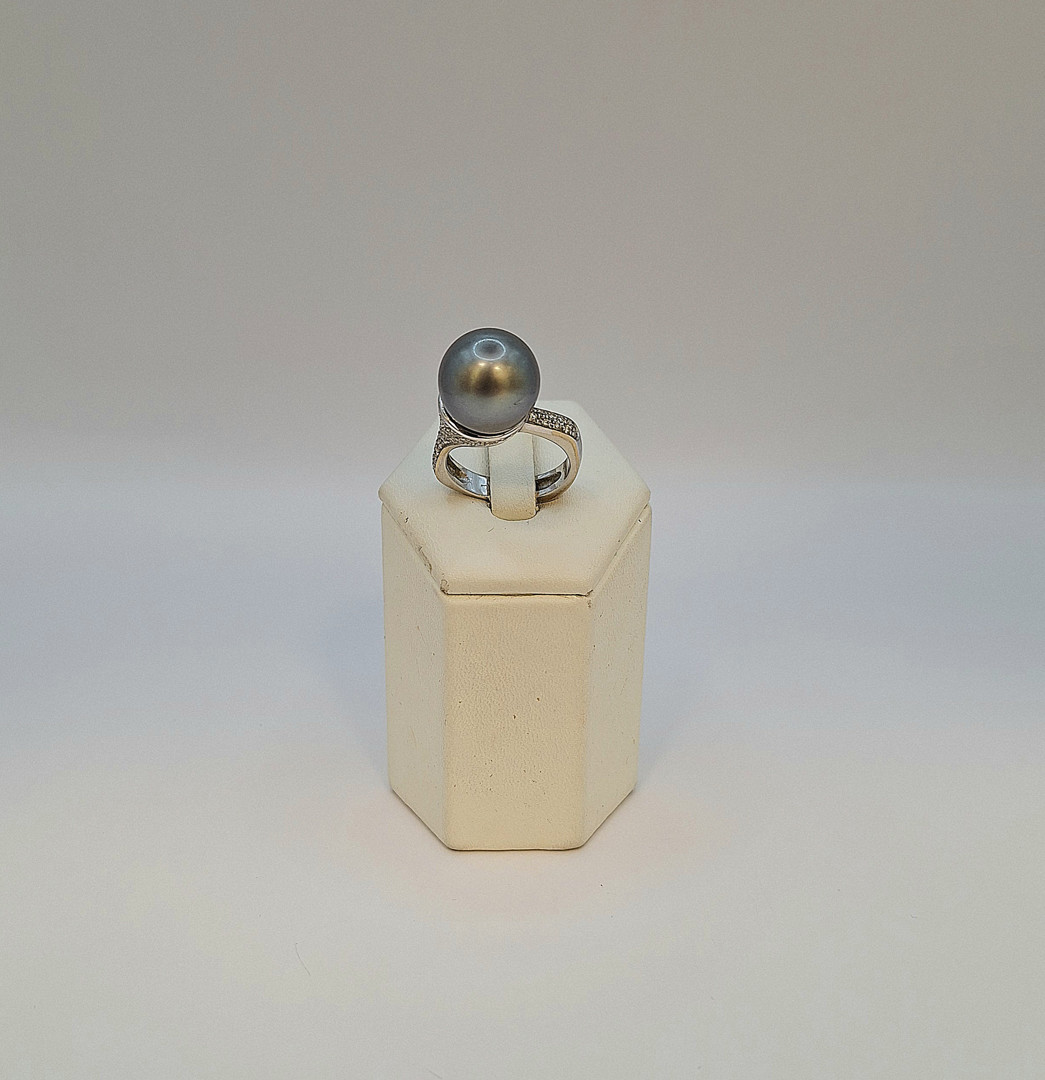 Anello oro perla diamantini