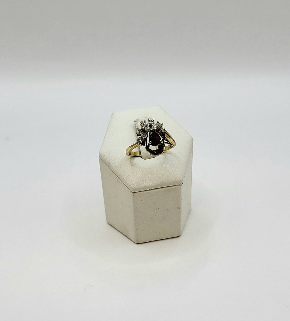 Anello oro pietra diamantini