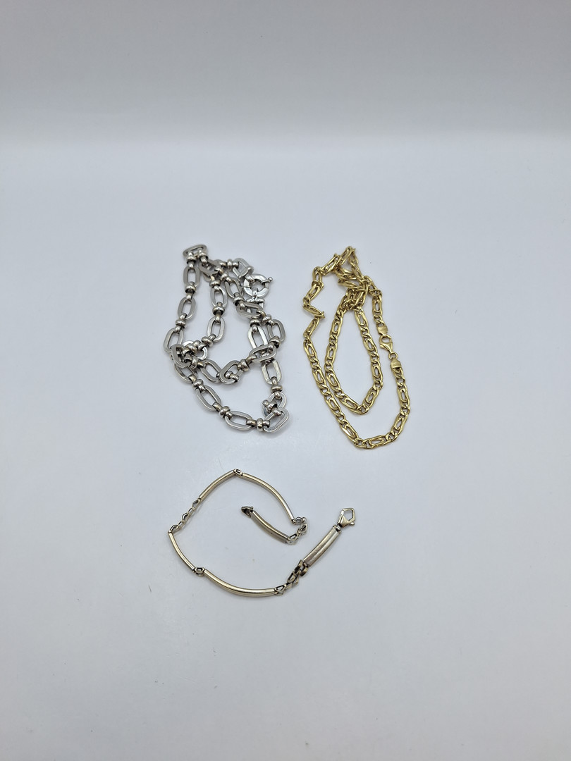 Bracciale e due collane oro 