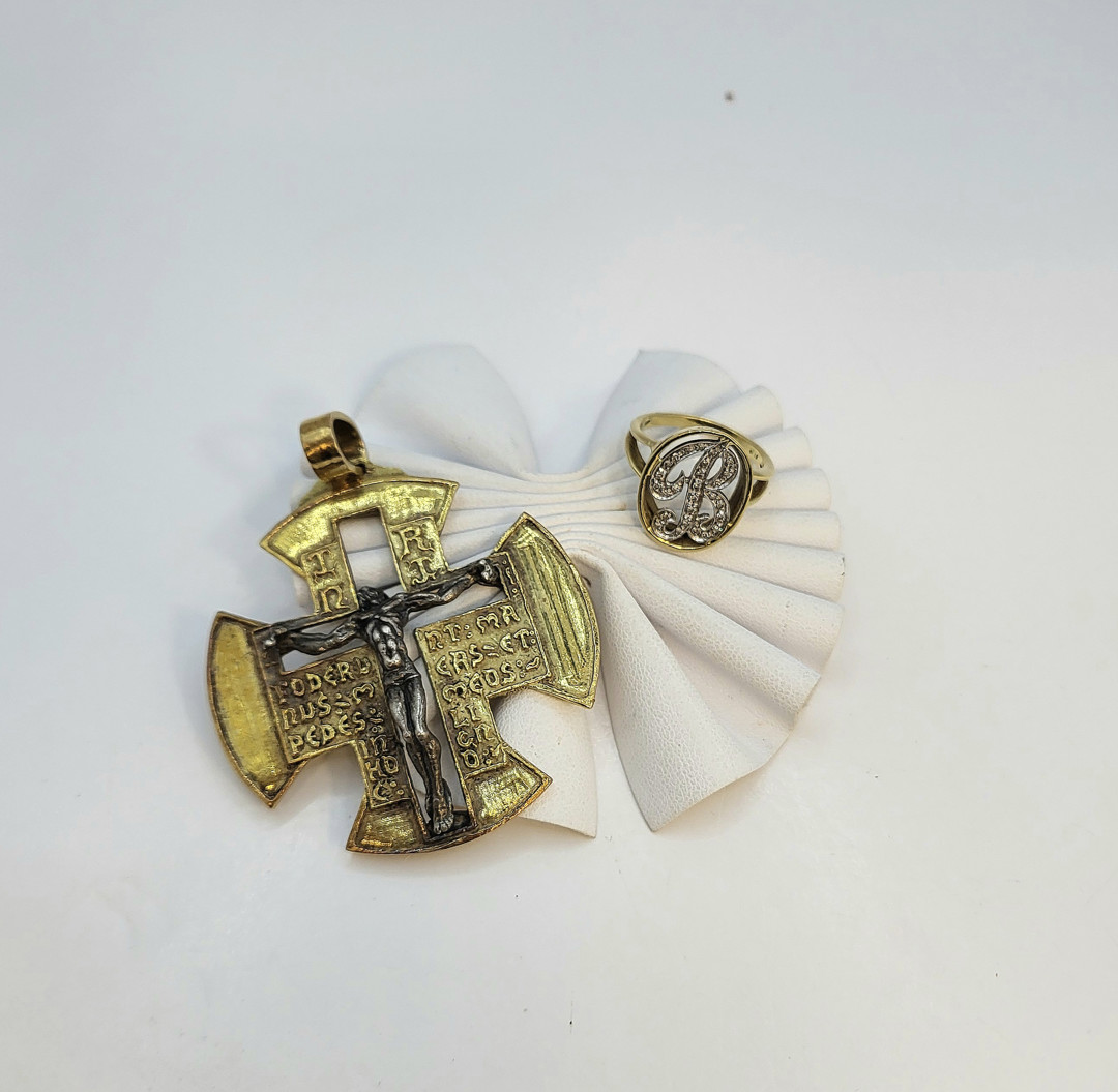 Croce e anello oro argento diamantini