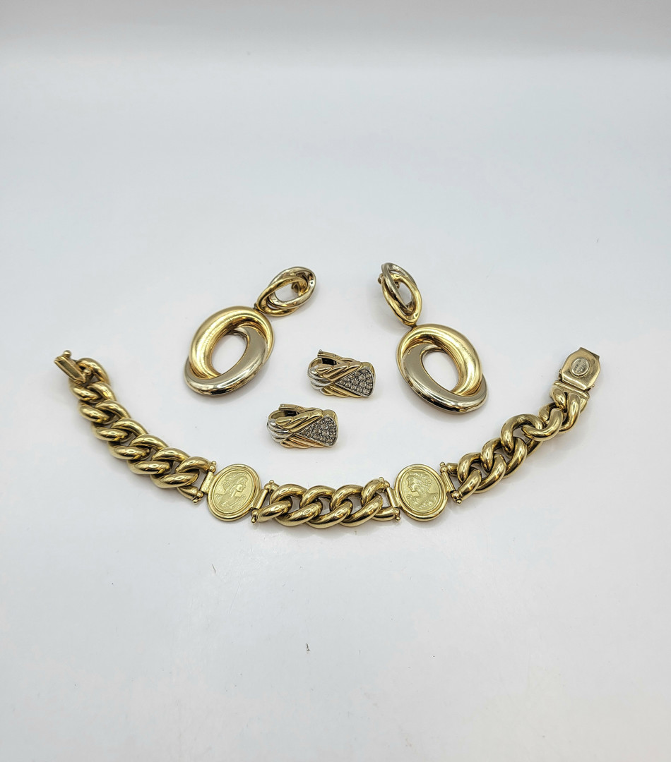 Bracciale e due paia di orecchini oro diamantini 