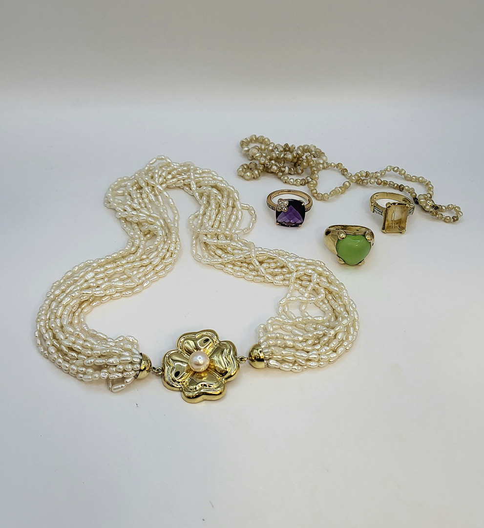 3 anelli oro pietre 2 collane perle