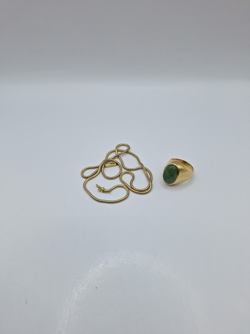 Collana e anello oro pietra