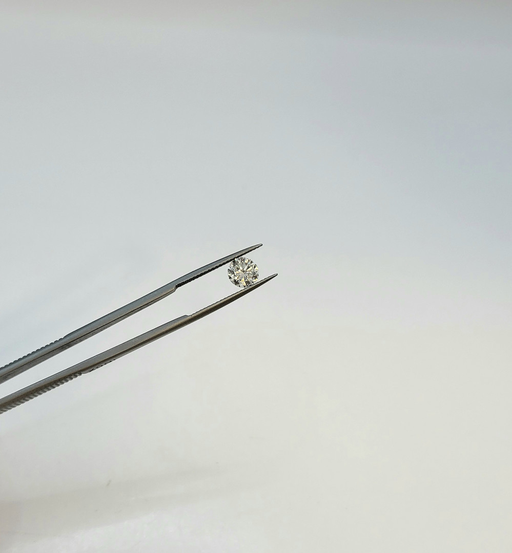 Diamante in carta e montatura in argento