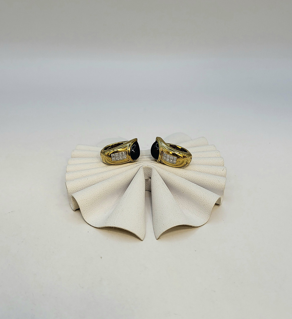 Paio orecchini oro pietre diamantini