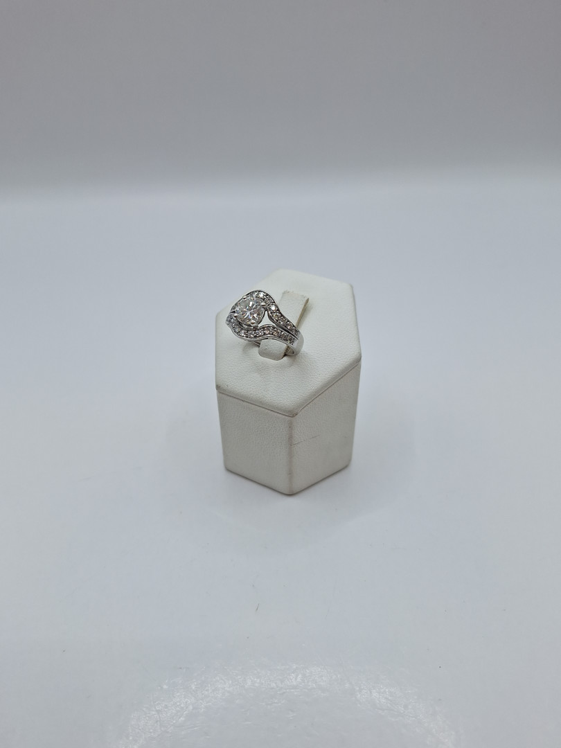 Anello oro diamanti