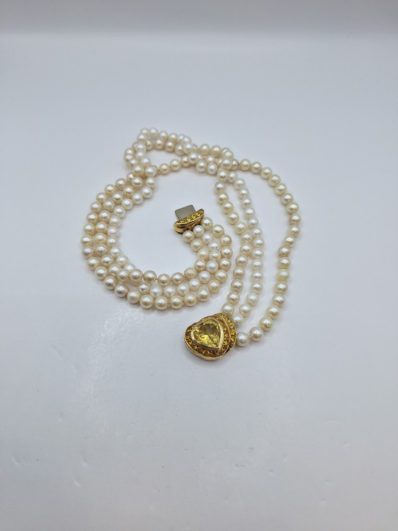 Collana perle con chiusura oro e pietre