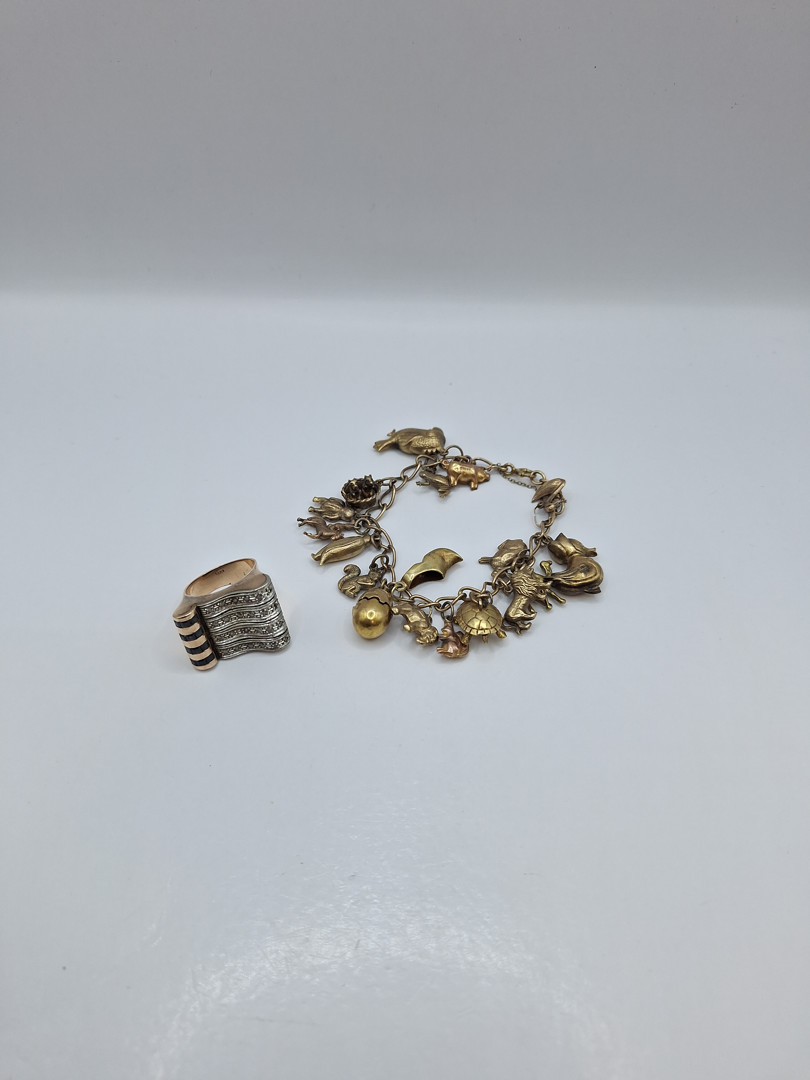 Anello e bracciale in  oro pietre diamantini 
