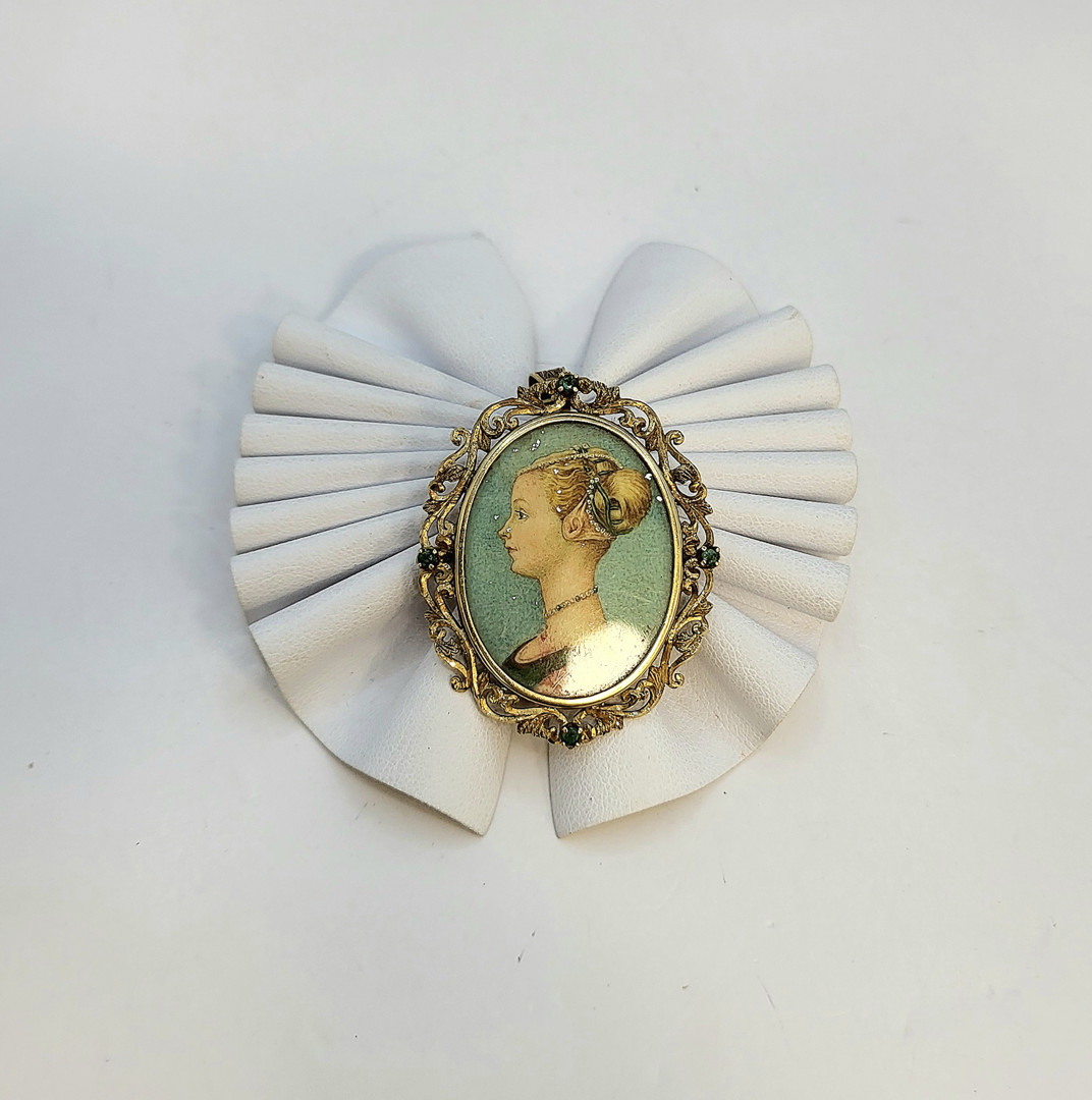 Spilla oro pietre smalti