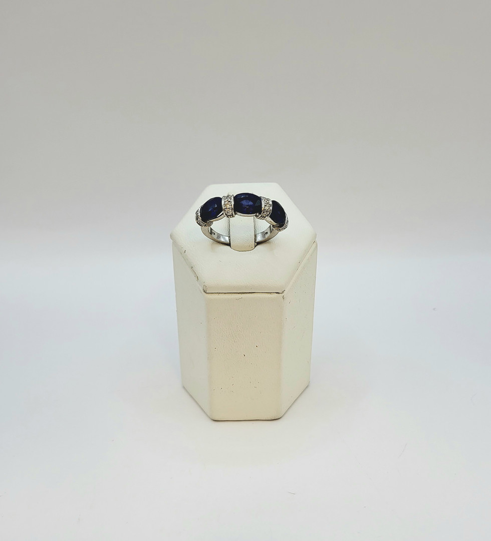 Anello oro diamanti pietre