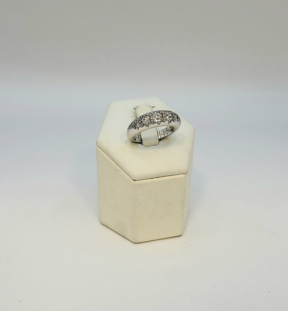 Anello oro diamanti 