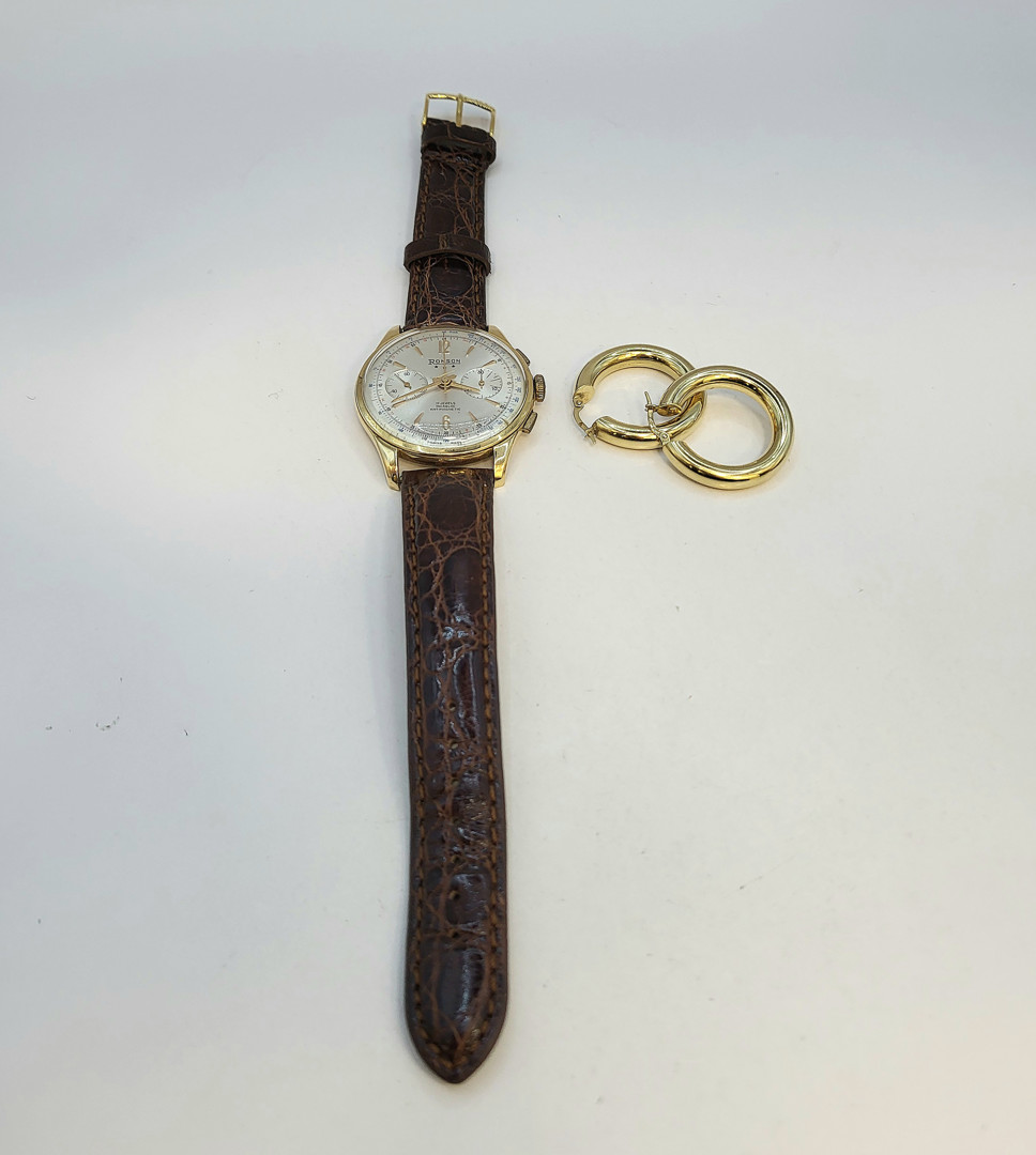 Paio orecchini e orologio oro 